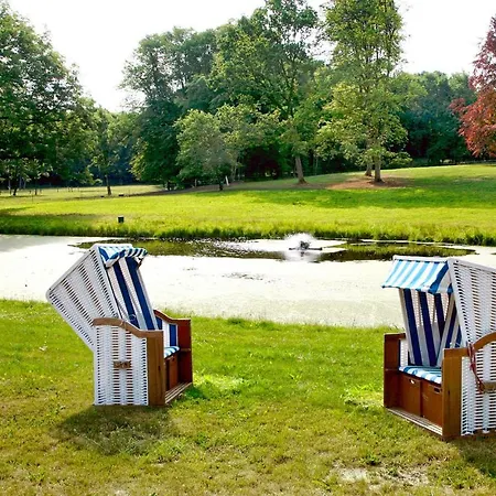 Dom wakacyjny Haus 8 *